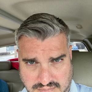 Meet your Posher, Levi